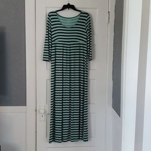 NWT A Glow Maternity Dress